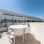 Апартаменты Casa Mirasal - Ground Flour - Roof Terrace - By Oyoostays *