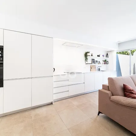 Casa Mirasal - Ground Flour - Roof Terrace - By Oyoostays Апартаменты Торевьиа