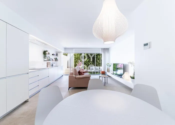 Appartement Casa Mirasal - Ground Flour - Roof Terrace - By Oyoostays Torrevieja