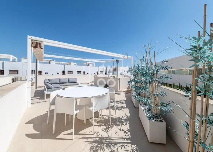 Casa Mirasal - Ground Flour - Roof Terrace - By Oyoostays Torrevieja